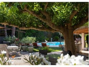 maison situee en campagne à la vente -   13300  SALON DE PROVENCE, surface 254 m2 vente maison situee en campagne - UBI476566328
